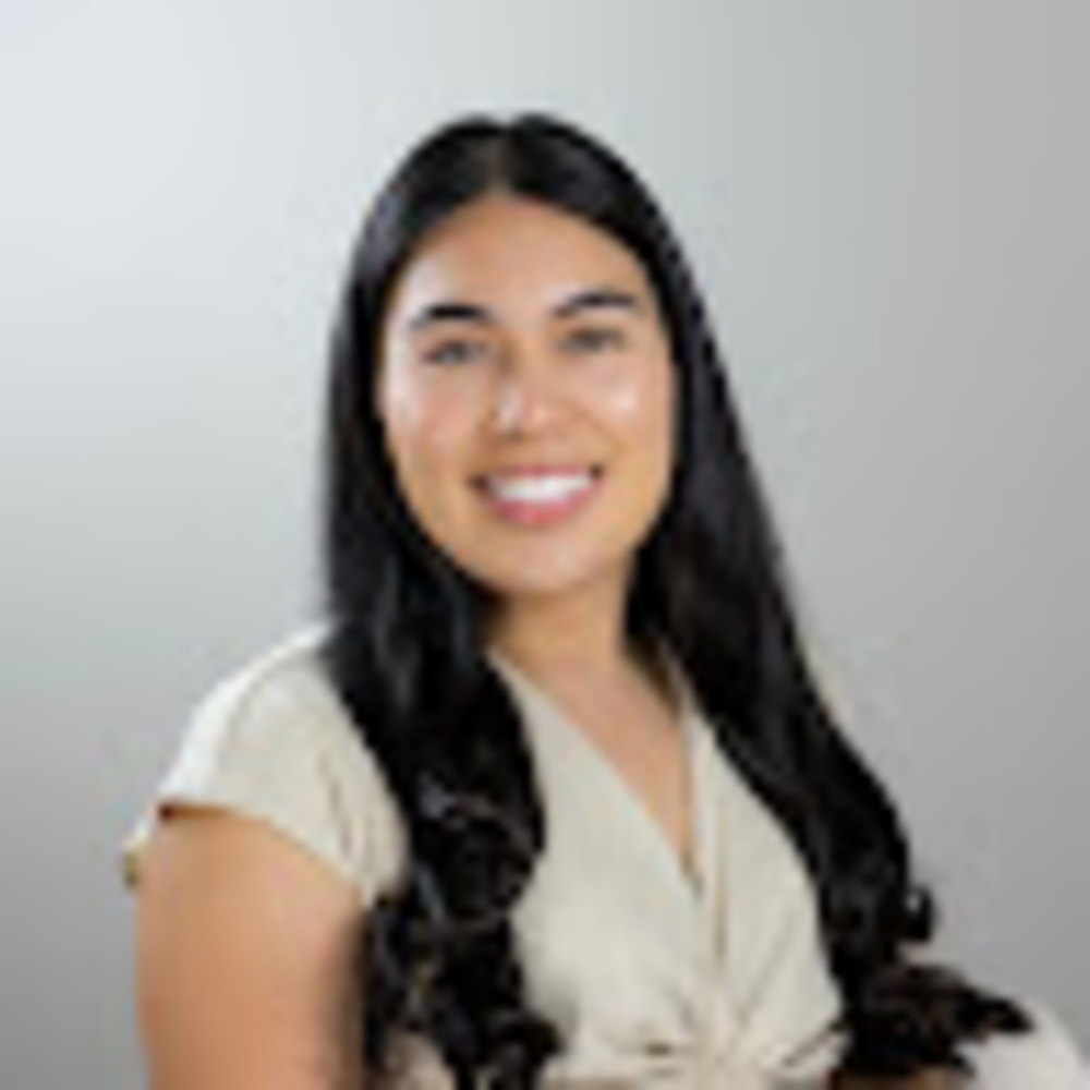 Meet your Posher, Paola